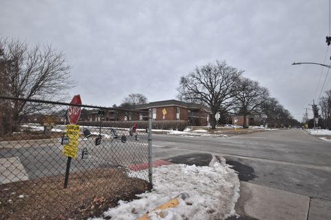 Tiny photo for 4129 Saratoga Avenue #A214, Downers Grove, IL 60515 (MLS # 12554211)