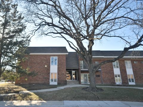 Photo of 4129 Saratoga Avenue #A214, Downers Grove, IL 60515 (MLS # 12554211)