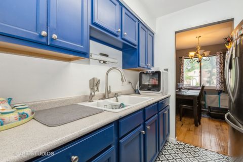Tiny photo for 8473 Archer Avenue #204, Willow Springs, IL 60480 (MLS # 12388161)