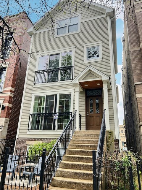 2538 N Southport Avenue 1R Chicago IL 60614