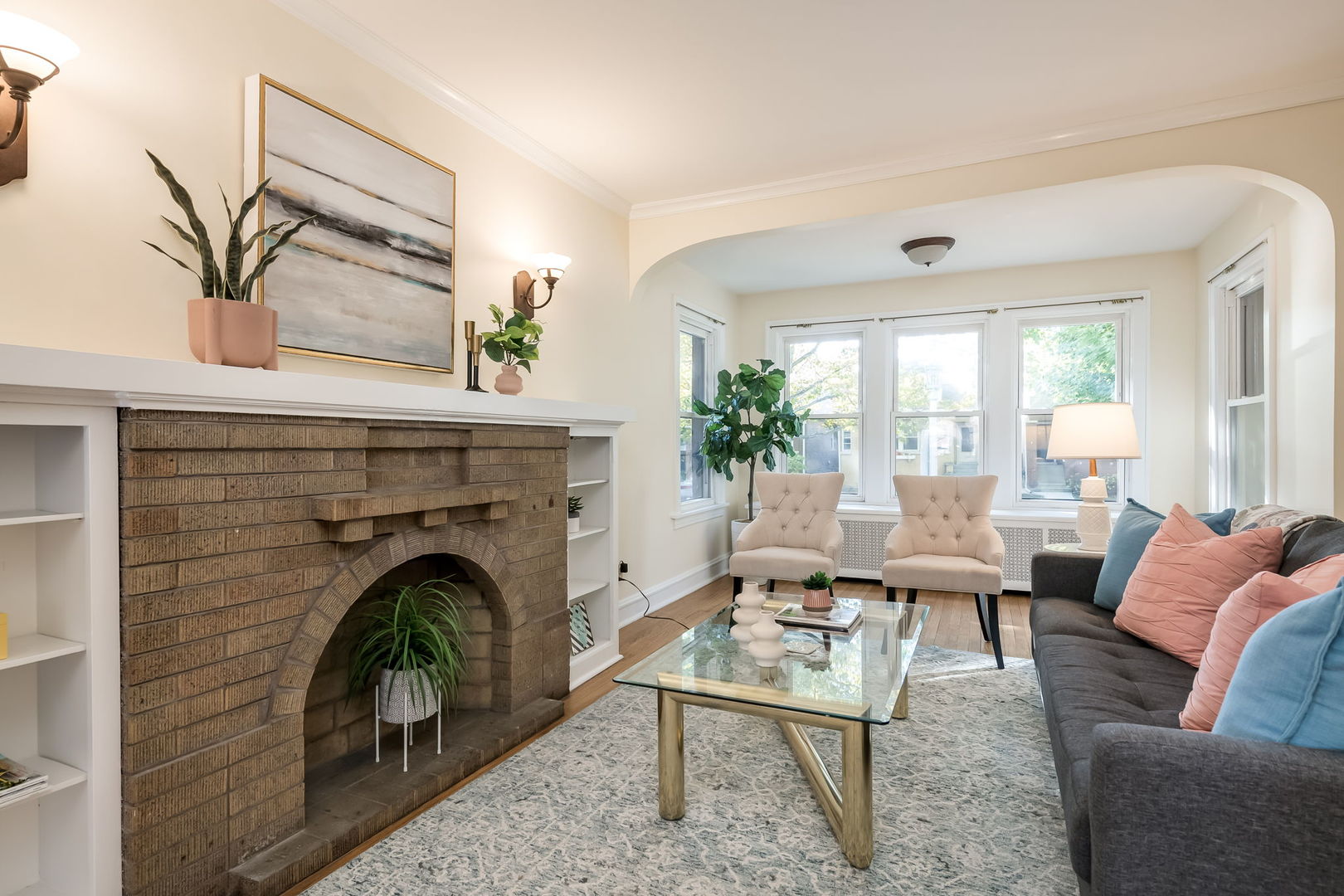 Oak Park, Illinois 60304, United States, 3 Bedrooms Bedrooms, ,1 BathroomBathrooms,Residential,Active,236251