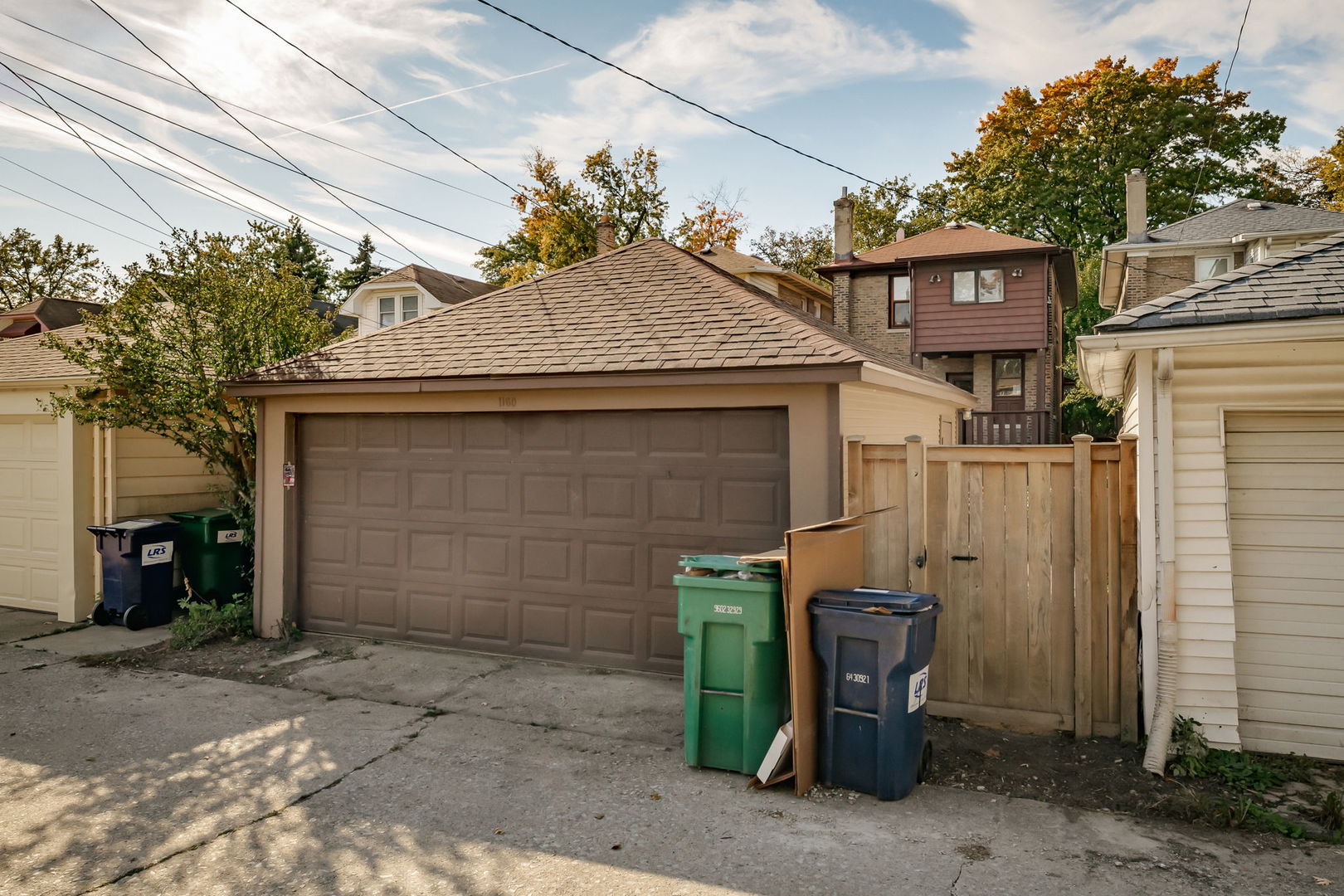 Oak Park, Illinois 60304, United States, 3 Bedrooms Bedrooms, ,1 BathroomBathrooms,Residential,Active,236251