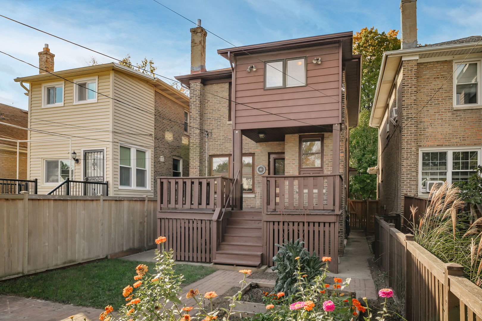 Oak Park, Illinois 60304, United States, 3 Bedrooms Bedrooms, ,1 BathroomBathrooms,Residential,Active,236251