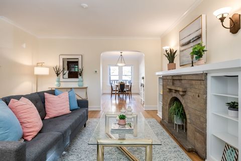 Tiny photo for 1160 S Cuyler Avenue, Oak Park, IL 60304 (MLS # 12494676)