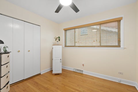 Tiny photo for 12337 S Loveland Street, Alsip, IL 60803 (MLS # 12663460)