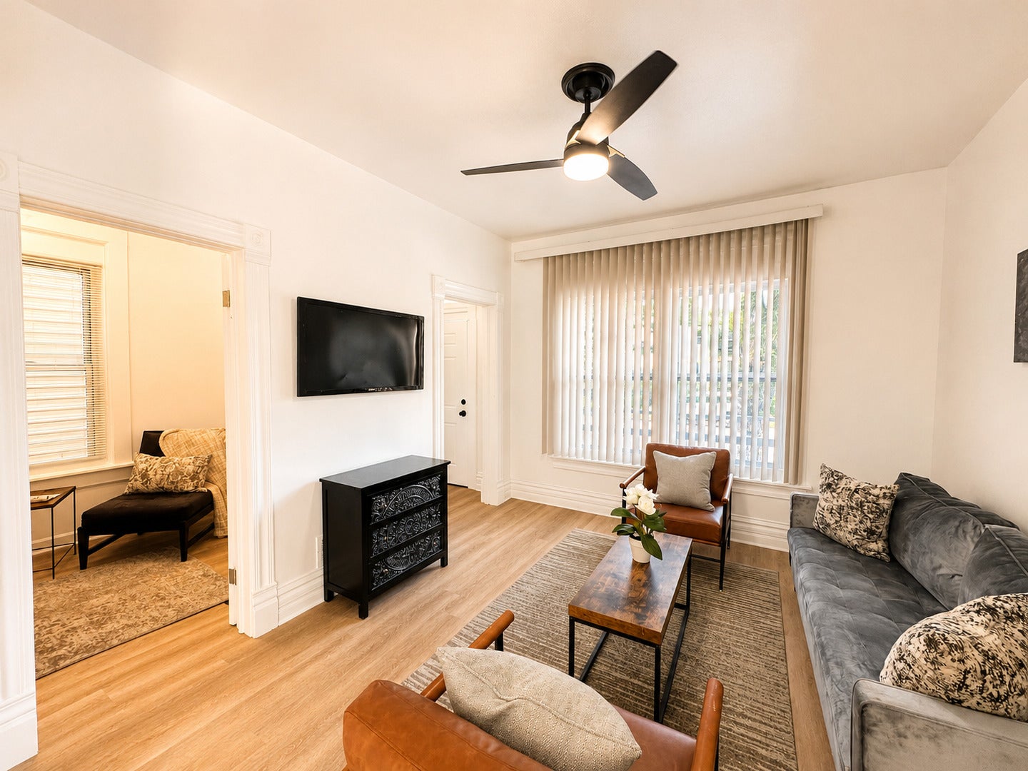 706 W 81st Street