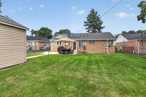 Tiny photo for 964 S 3rd Avenue, Des Plaines, IL 60016 (MLS # 12747179)