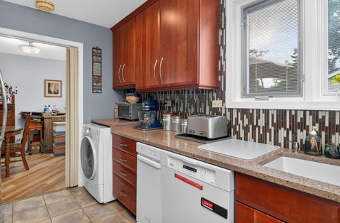 Tiny photo for 964 S 3rd Avenue, Des Plaines, IL 60016 (MLS # 12747179)