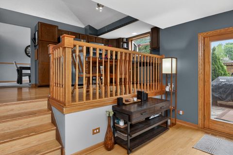 Tiny photo for 1001 Oak Ridge Drive, Streamwood, IL 60107 (MLS # 12625513)