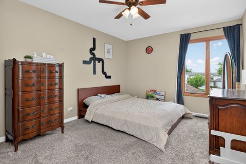 Tiny photo for 1001 Oak Ridge Drive, Streamwood, IL 60107 (MLS # 12625513)