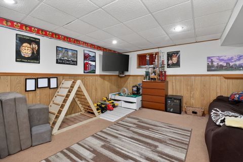 Tiny photo for 1001 Oak Ridge Drive, Streamwood, IL 60107 (MLS # 12625513)