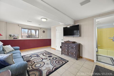 Tiny photo for 865 Magnolia Circle, Lombard, IL 60148 (MLS # 12535300)