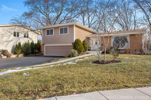 Tiny photo for 865 Magnolia Circle, Lombard, IL 60148 (MLS # 12535300)