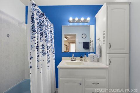 Tiny photo for 865 Magnolia Circle, Lombard, IL 60148 (MLS # 12535300)