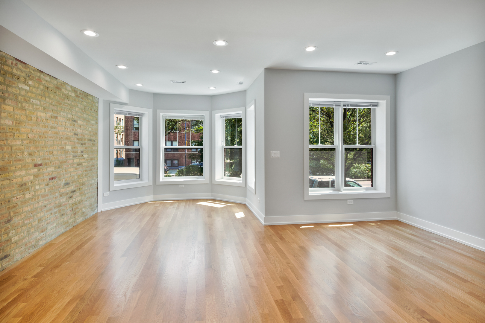 4624 N Ashland Avenue 2S