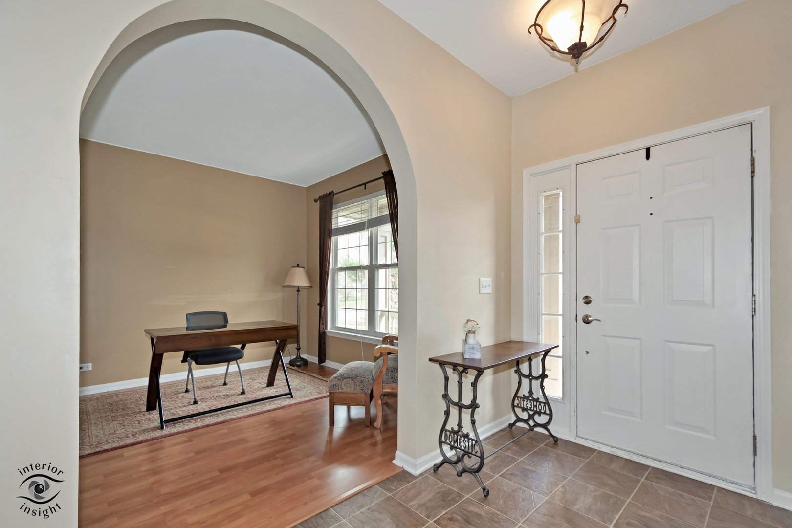 9341 Diana Lane