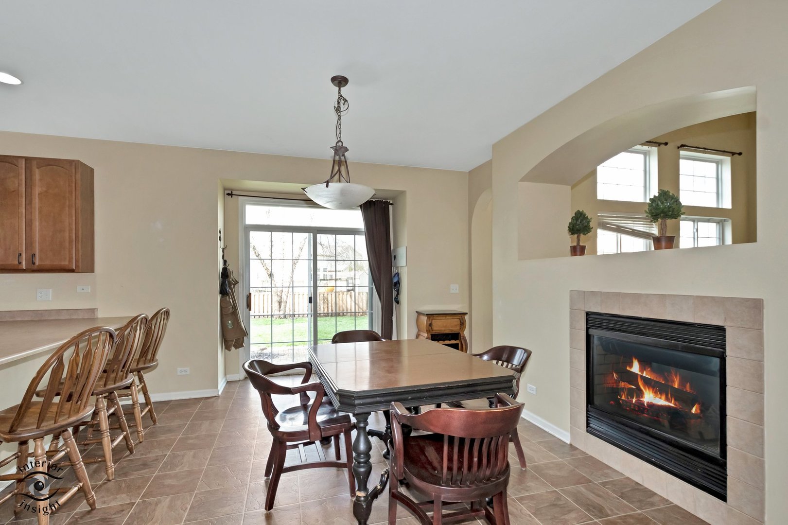 9341 Diana Lane