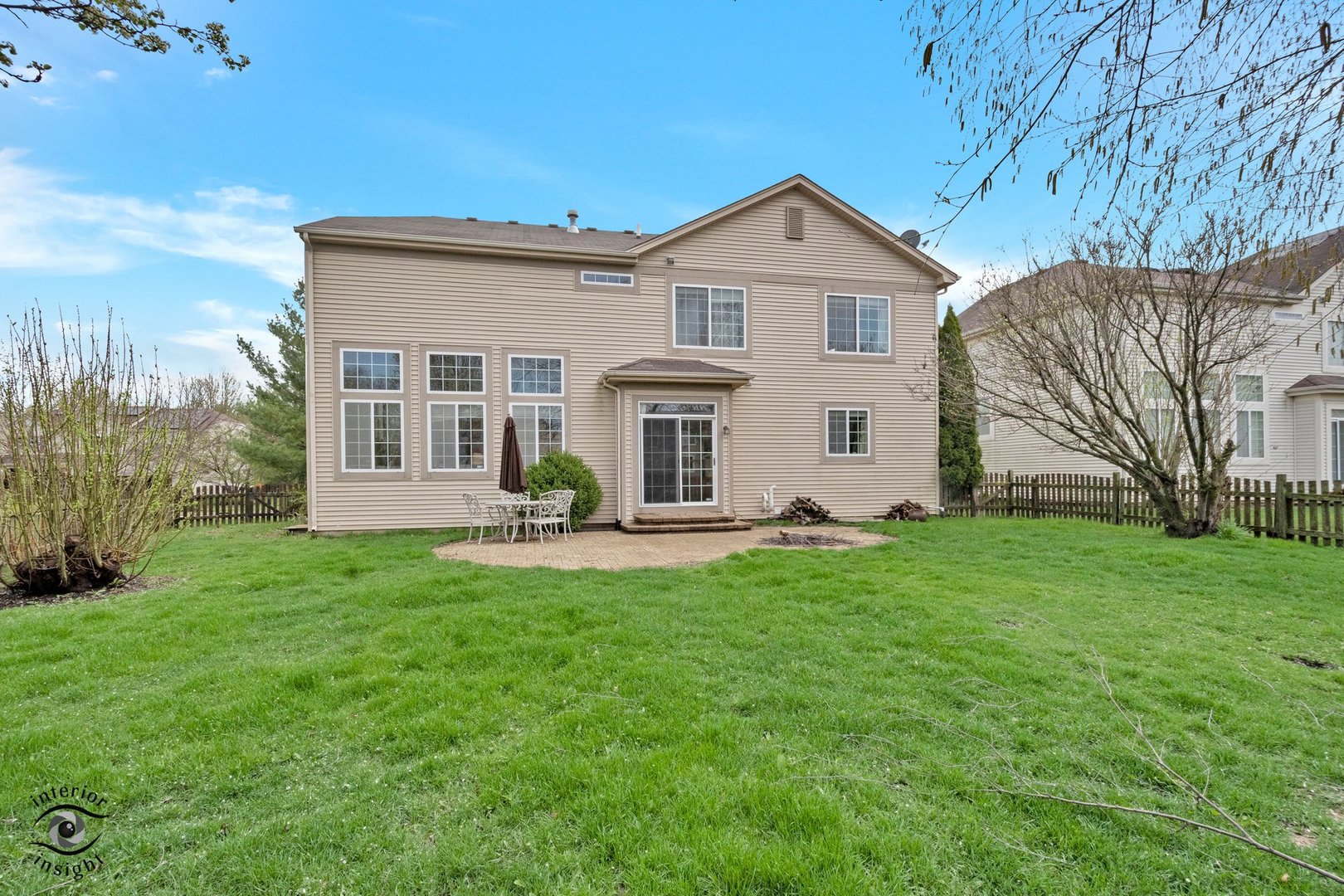 9341 Diana Lane