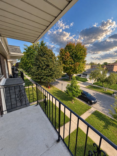 Tiny photo for 6119 Marshall Avenue #3E, Chicago Ridge, IL 60415 (MLS # 12778873)