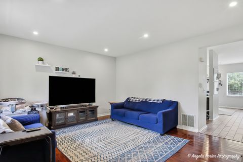 Tiny photo for 422 W Savoy Drive, Round Lake, IL 60073 (MLS # 12672341)