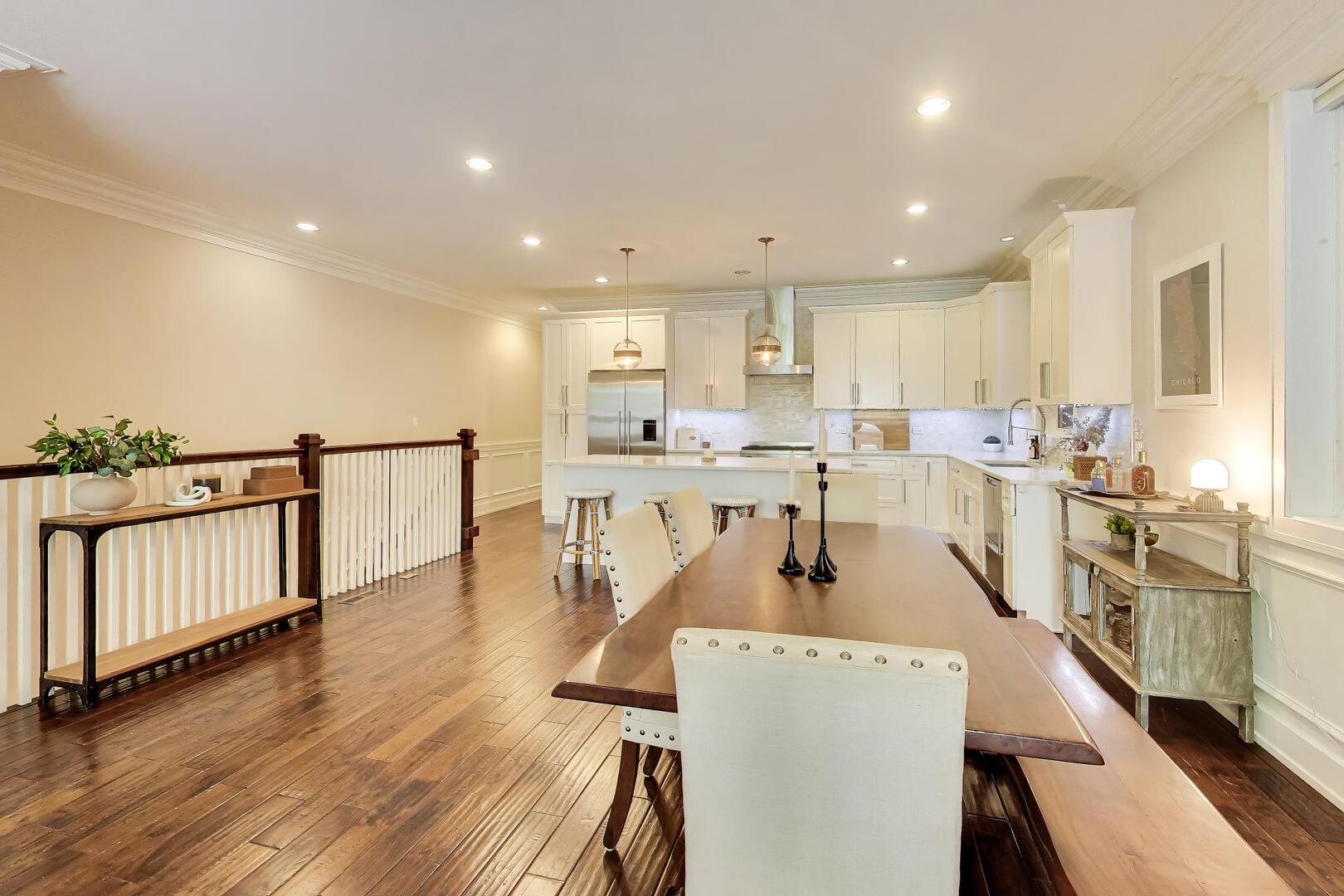 2312 W BELMONT Avenue 1E