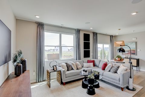 Tiny photo for 401 Comstock Road, South Elgin, IL 60177 (MLS # 12558338)