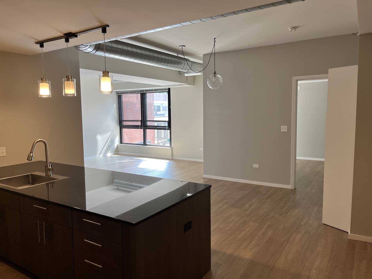 211 W Scott Street 301