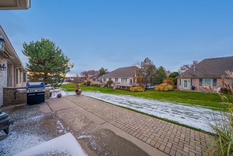 Tiny photo for 628 Woodglen Court, Lemont, IL 60439 (MLS # 12516372)