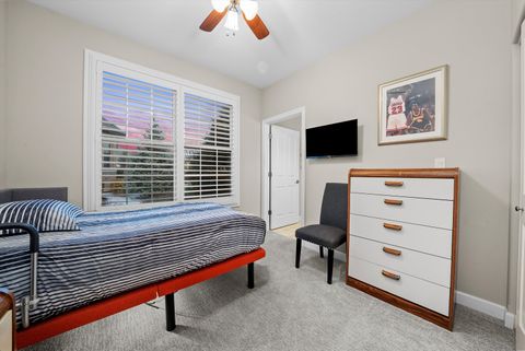 Tiny photo for 628 Woodglen Court, Lemont, IL 60439 (MLS # 12516372)