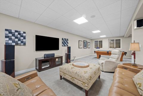 Tiny photo for 628 Woodglen Court, Lemont, IL 60439 (MLS # 12516372)