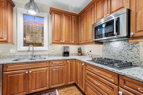 Tiny photo for 628 Woodglen Court, Lemont, IL 60439 (MLS # 12516372)