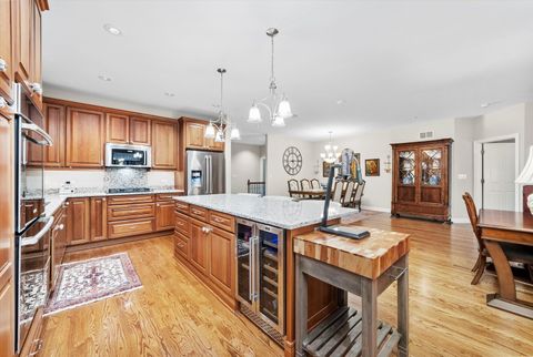 Tiny photo for 628 Woodglen Court, Lemont, IL 60439 (MLS # 12516372)