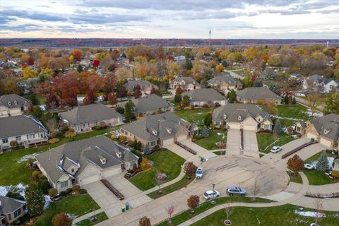 Tiny photo for 628 Woodglen Court, Lemont, IL 60439 (MLS # 12516372)