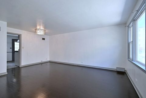 Tiny photo for 7911 North Avenue #C, River Forest, IL 60305 (MLS # 12684906)