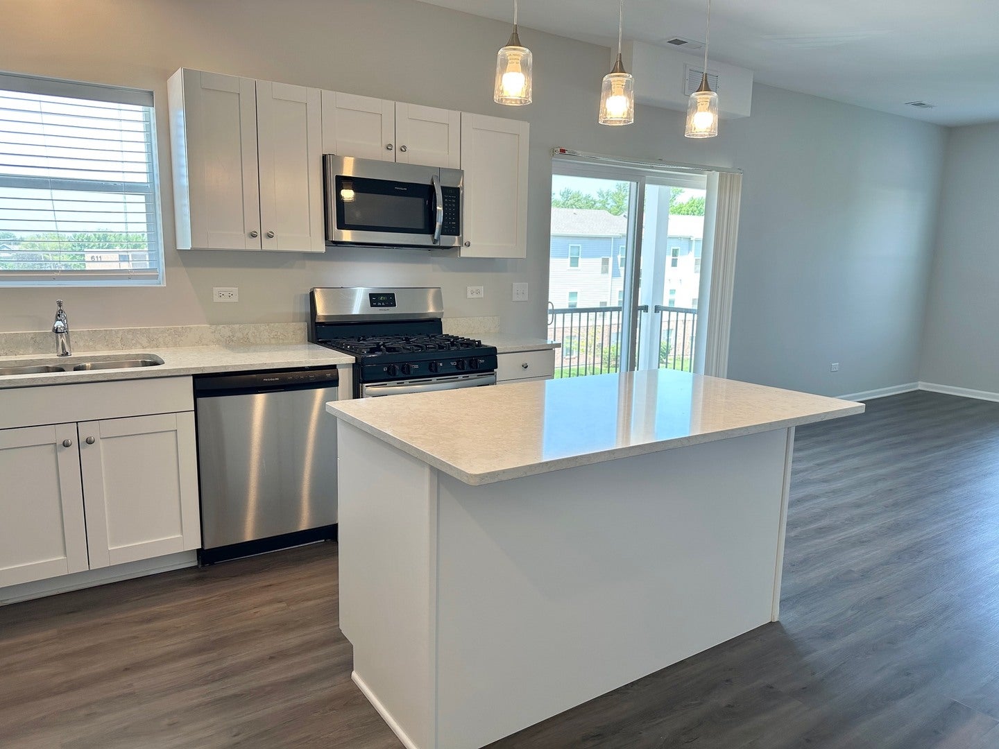 855 E Main Street 3F