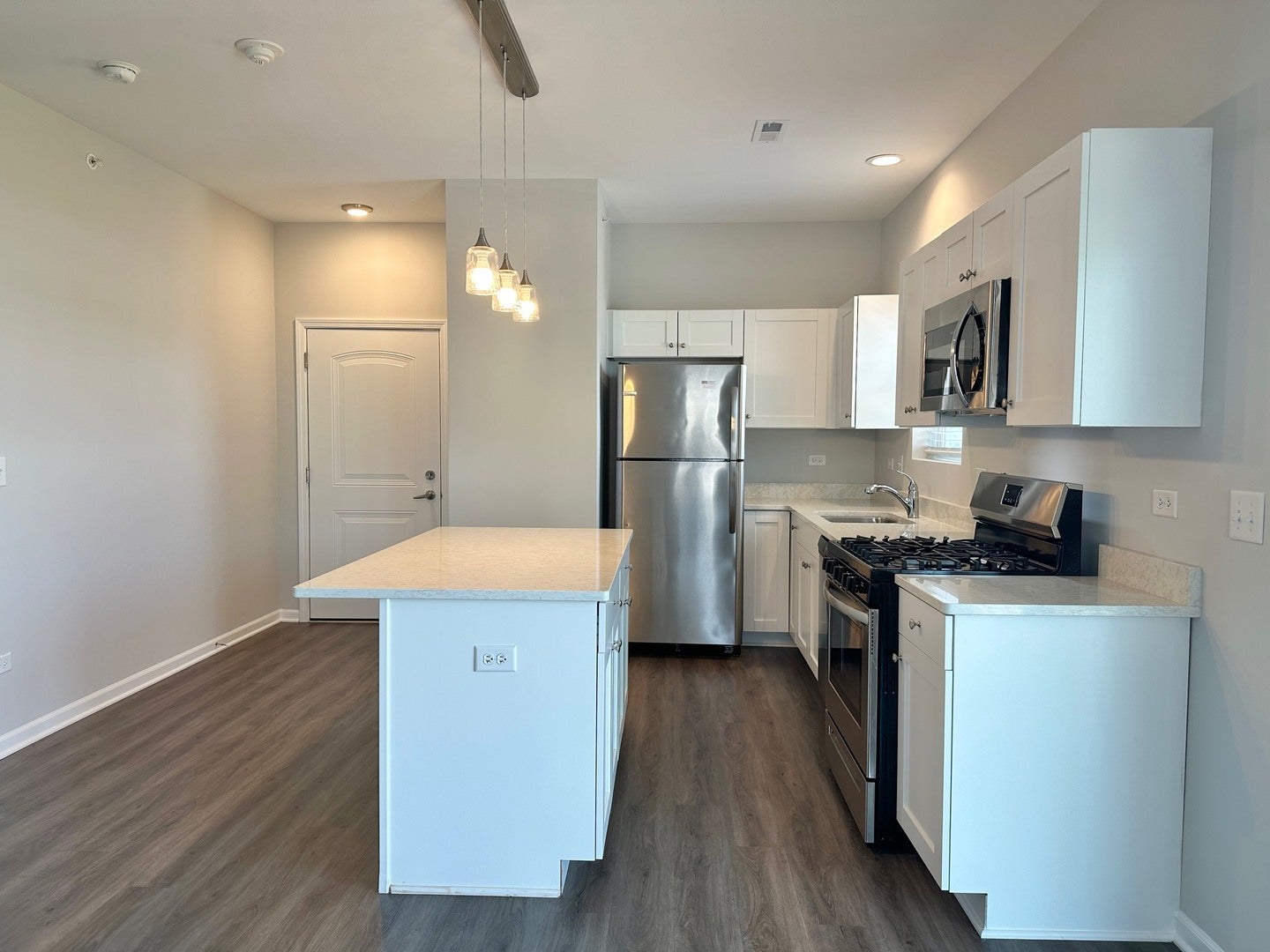 855 E Main Street 3F