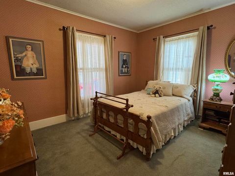 Tiny photo for 532 N WASHINGTON Street, Duquoin, IL 62832 (MLS # EB460819)