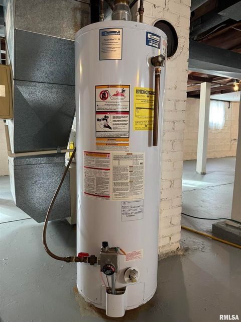 Tiny photo for 532 N WASHINGTON Street, Duquoin, IL 62832 (MLS # EB460819)