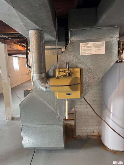 Tiny photo for 532 N WASHINGTON Street, Duquoin, IL 62832 (MLS # EB460819)