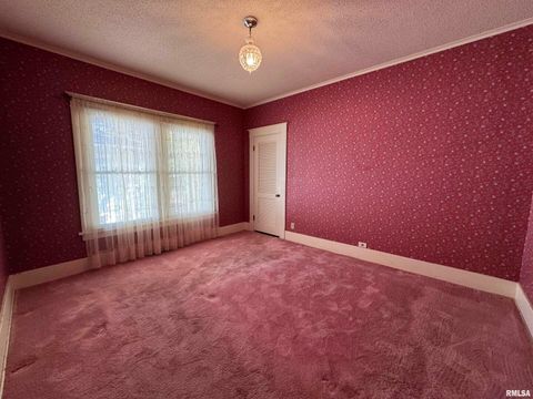 Tiny photo for 532 N WASHINGTON Street, Duquoin, IL 62832 (MLS # EB460819)