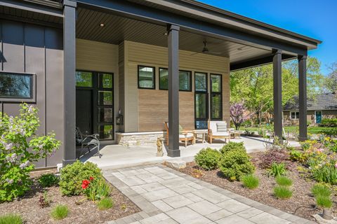 Tiny photo for 611 S Loomis Street, Naperville, IL 60540 (MLS # 12600220)