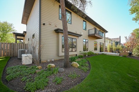 Tiny photo for 611 S Loomis Street, Naperville, IL 60540 (MLS # 12600220)