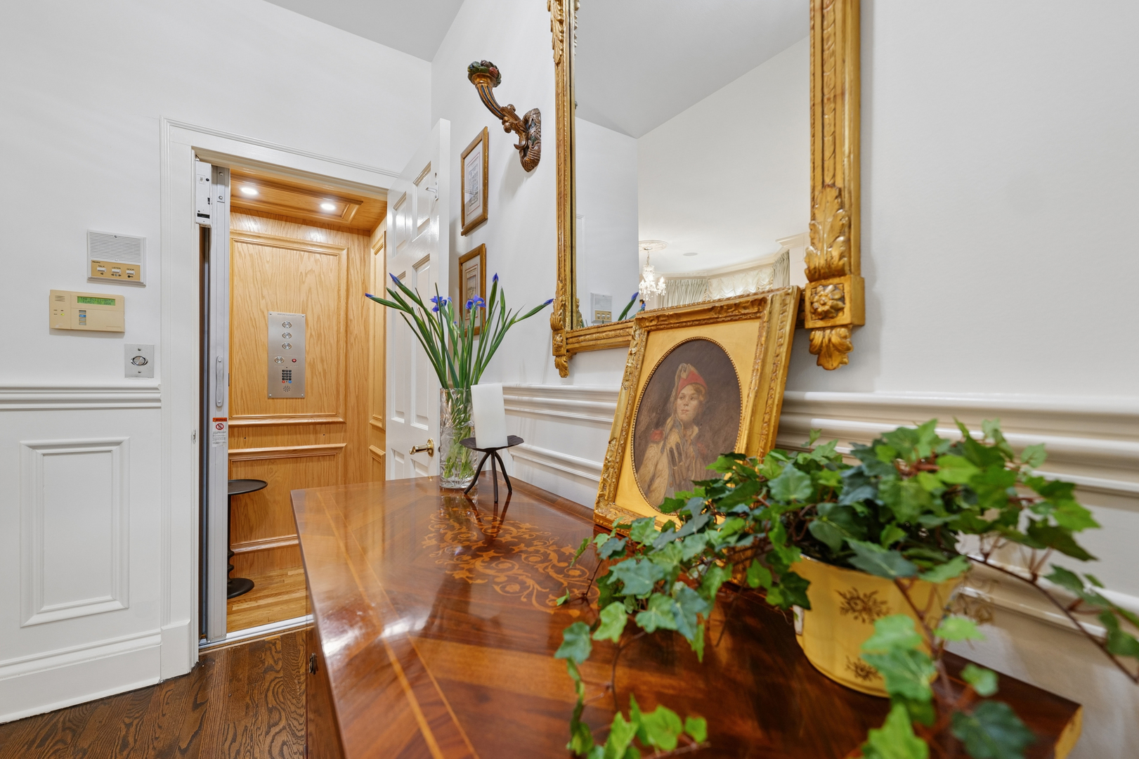 1401 S Indiana Avenue