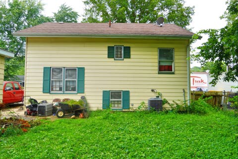 Tiny photo for 213 Linwood Avenue, Ottawa, IL 61350 (MLS # 12740050)