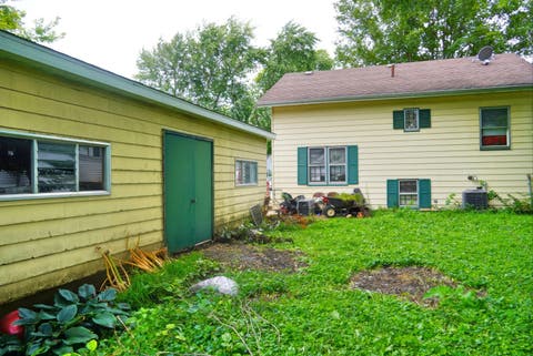 Tiny photo for 213 Linwood Avenue, Ottawa, IL 61350 (MLS # 12740050)