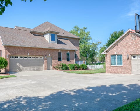 Tiny photo for 3850 Ariel Drive, Murphysboro, IL 62966 (MLS # 12730965)