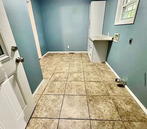 Tiny photo for 14041 N Link Lane, Mt Vernon, IL 62864 (MLS # 12553002)