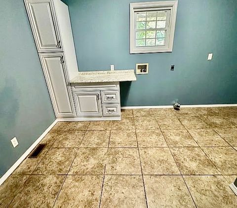 Tiny photo for 14041 N Link Lane, Mt Vernon, IL 62864 (MLS # 12553002)