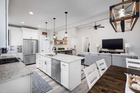 Tiny photo for 12 Cottage Green, Ottawa, IL 61350 (MLS # 12558986)