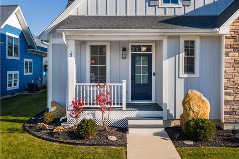 Tiny photo for 12 Cottage Green, Ottawa, IL 61350 (MLS # 12558986)